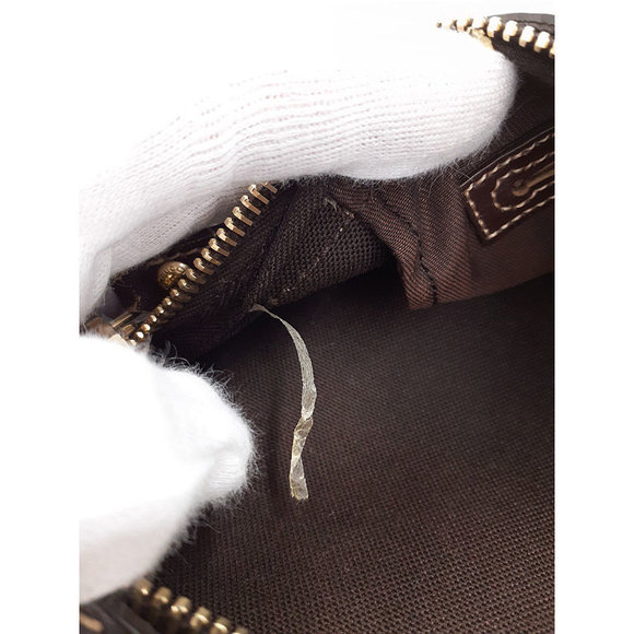 Gucci GG Supreme Belt Bag - Picture 5 of 9